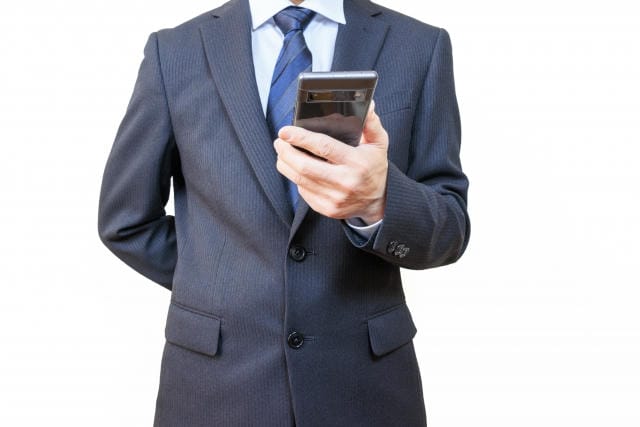 あなたの会社は明日消えるかもしれないM&Aが若手と老舗を丸呑みするリスクと快感